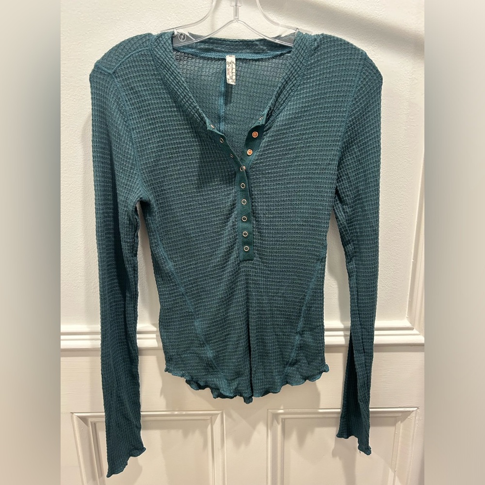 green button up
